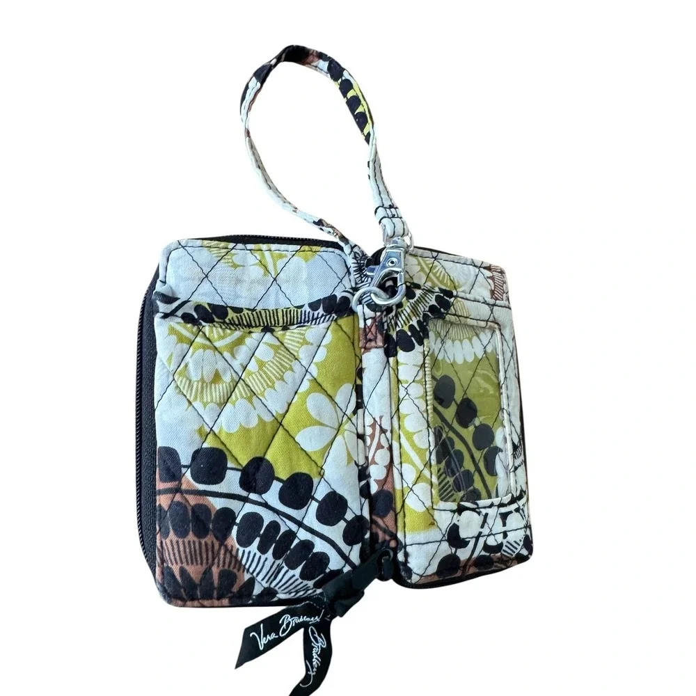 Vera Bradley Quilted‎ Wristlet Wallet Floral Geometric Green Brown  Zip Around